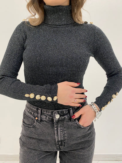 Maglia nera con bottoni oro
